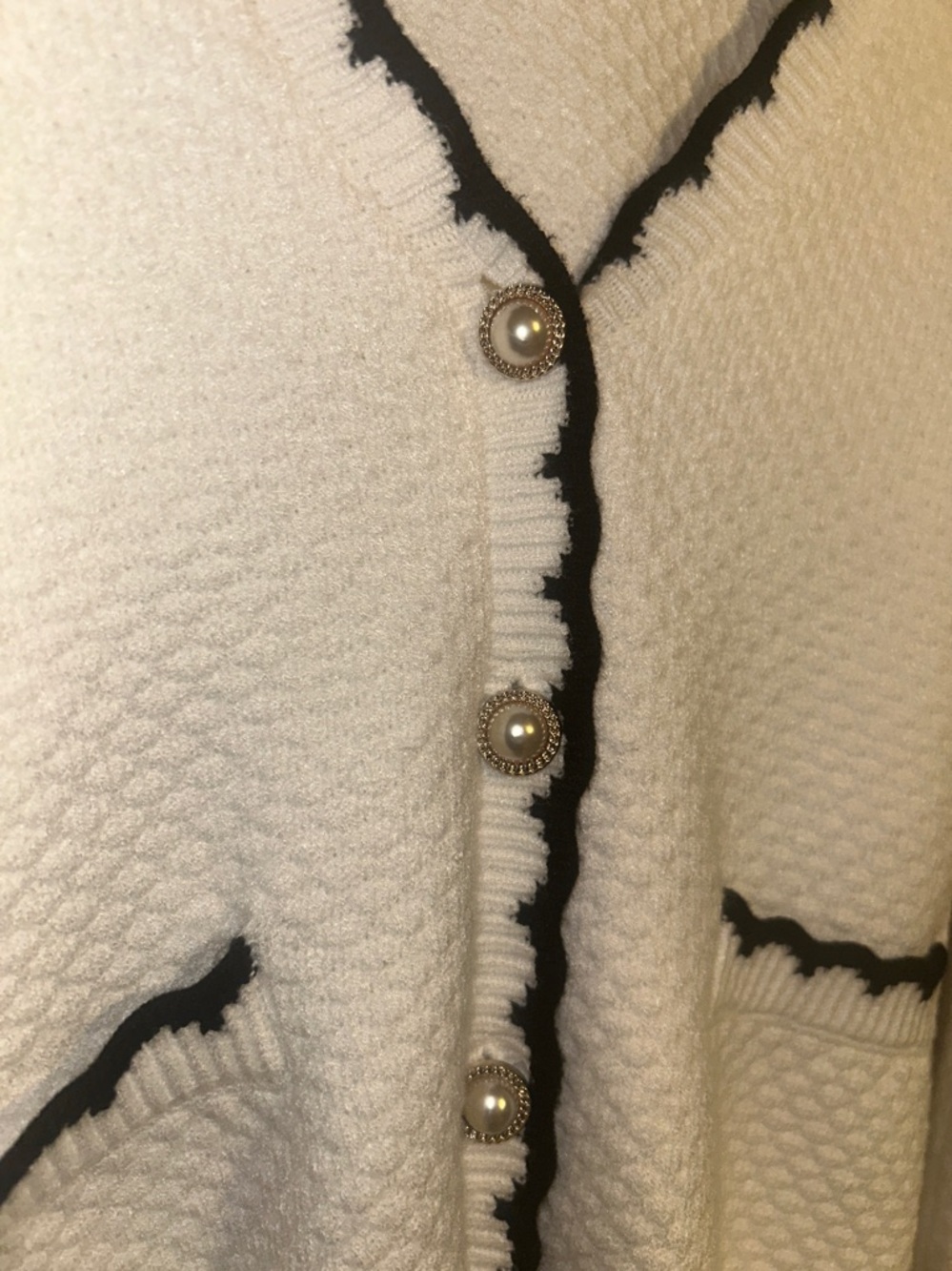 Adriana Papell White Textured Scalloped V-Neck Cardigan with Black Trim - Picture 5 of 7